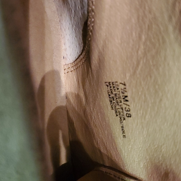 Lucky Brand, size 7.5 Ladies Tan Booties - Picture 4 of 7